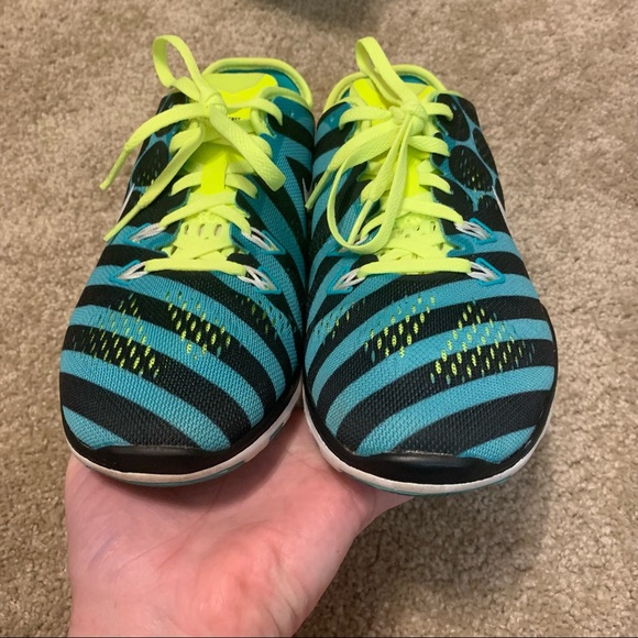 Women’s Nike 5.0 TR FIT 5 PRINT 7.5 - Picture 5 of 10